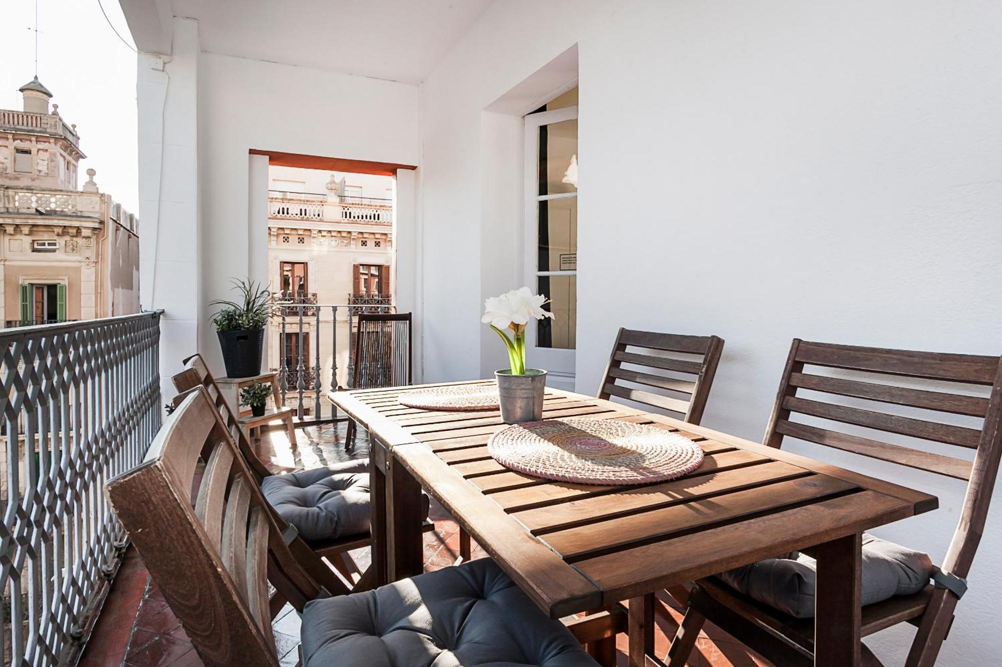 Beautiful Apartment With Terrace In Barcelona Exterior photo